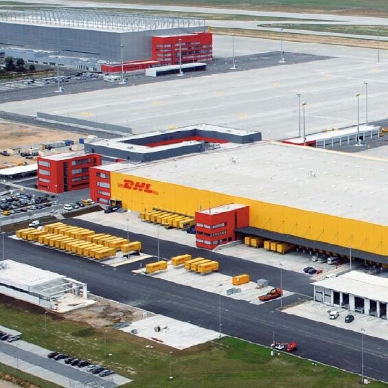 DHL Frachtumschlagzentrum am Flughafen Leipzig